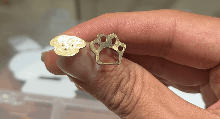 תמונה מהסטודיו של Jewelry Room TLV, סדנאות צורפות ביפו